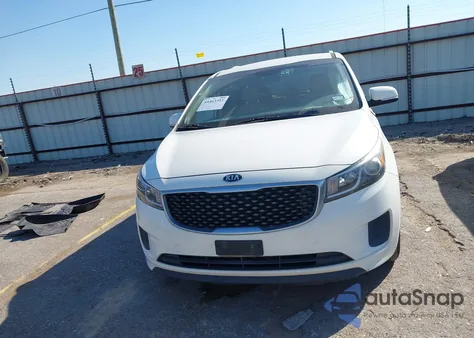 2015 Kia Sedona Lx z USA, uszkodzony, nr VIN KNDMB5C16F6027853